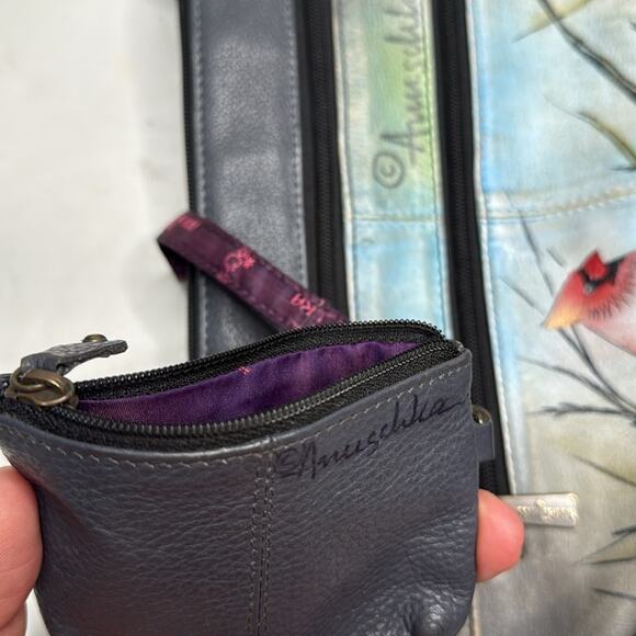 ANUSCHKA Medium Crossbody Cardinal Bird Double Zip Pocket Painted Signed Artwork - Picture 9 of 9